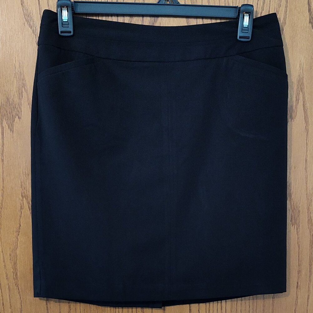 Worthington Petite black skirt, excellent used condition, size 12P